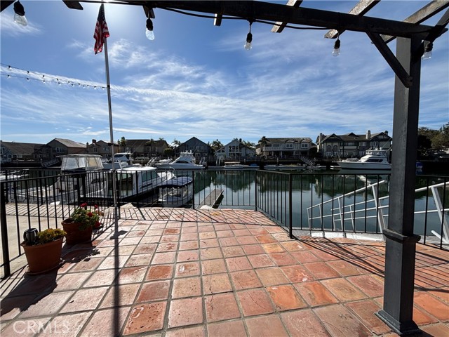 Detail Gallery Image 10 of 37 For 16160 Tortola Cir, Huntington Beach,  CA 92649 - 3 Beds | 3 Baths