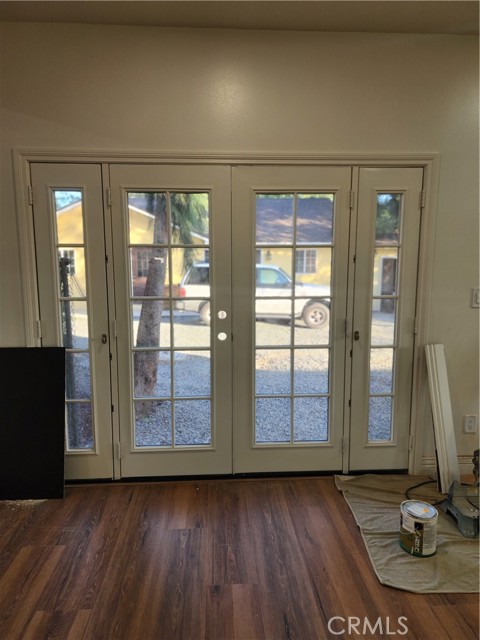 Detail Gallery Image 11 of 20 For 19380 Quebec Ave, Corona,  CA 92881 - 2 Beds | 2 Baths