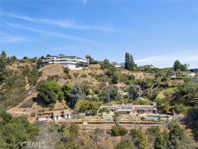 10961 Savona Road, Los Angeles CA: https://media.crmls.org/medias/bd6e35c1-40e6-4f4e-bf7b-0d74fdce0bad.jpg