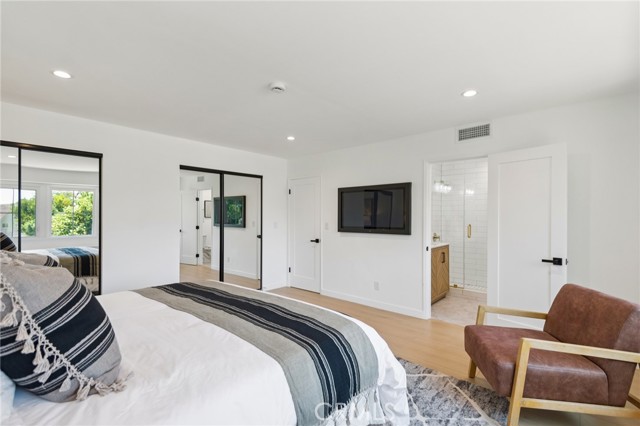 23509 Community Street, West Hills CA: https://media.crmls.org/medias/bd6e925b-66ae-42dc-ab17-9fa80cd7ee71.jpg