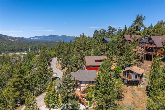 Detail Gallery Image 2 of 25 For 885 Menlo Dr, Big Bear Lake,  CA 92315 - 2 Beds | 1 Baths