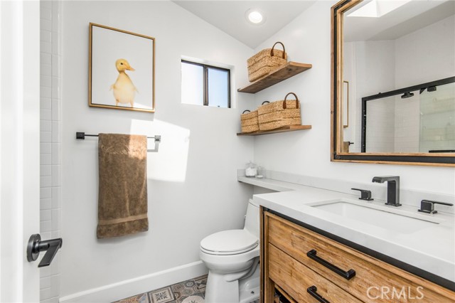 Detail Gallery Image 20 of 49 For 992 Noria St, Laguna Beach,  CA 92651 - 3 Beds | 2/1 Baths