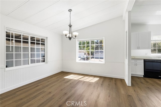 Detail Gallery Image 8 of 36 For 10220 Wrangler Way, Corona,  CA 92883 - 3 Beds | 2 Baths