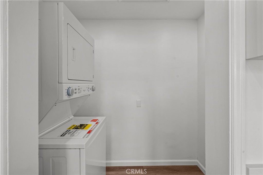 https://media.crmls.org/medias/bd7055eb-4803-4a1b-8e75-6f2fd8d9f7a4.jpg?preset=X-Large