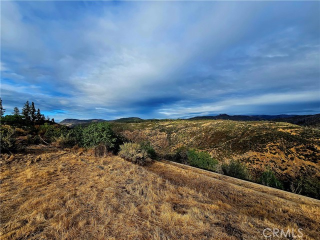 Detail Gallery Image 2 of 8 For 5168 Royal Canyon Ln, Paradise,  CA 95969 - – Beds | – Baths