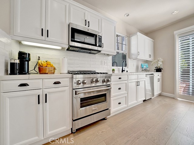 Detail Gallery Image 9 of 28 For 24 Arborside, Irvine,  CA 92603 - 3 Beds | 2/1 Baths