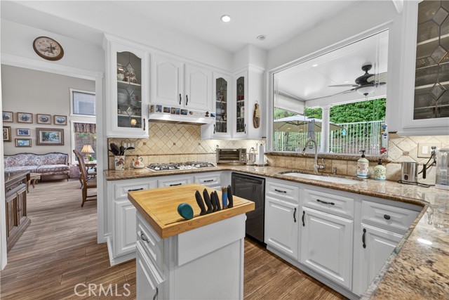 Detail Gallery Image 20 of 43 For 17 via Anadeja, Rancho Santa Margarita,  CA 92688 - 4 Beds | 3 Baths