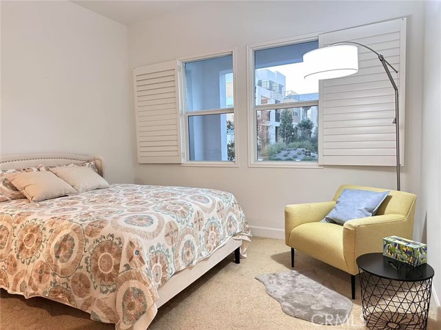 Detail Gallery Image 26 of 37 For 105 Shear, Irvine,  CA 92618 - 5 Beds | 5/3 Baths