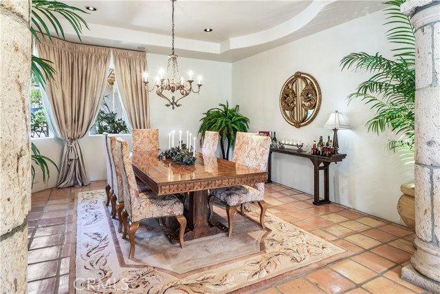 Detail Gallery Image 9 of 22 For 3589 Lariat Ln, Rolling Hills Estates,  CA 90274 - 5 Beds | 5/1 Baths