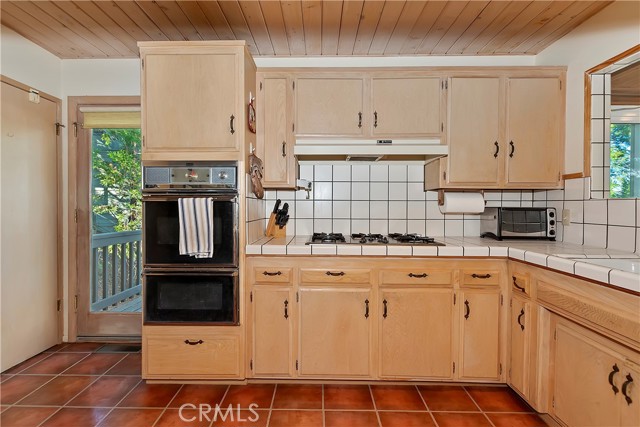 Detail Gallery Image 16 of 60 For 336 Jasmine Ln, Lake Arrowhead,  CA 92352 - 3 Beds | 2/1 Baths