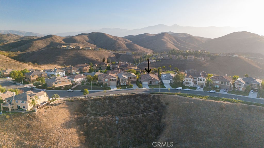 https://media.crmls.org/medias/bd73b05f-150a-4f20-be33-b63999a1e92f.jpg?preset=X-Large