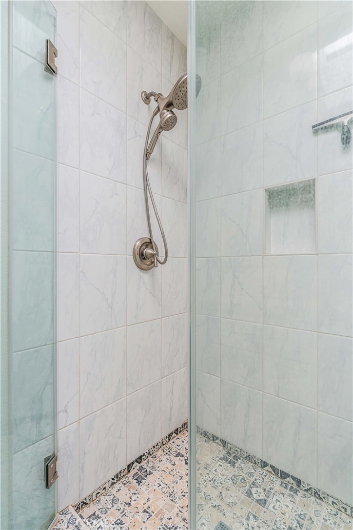https://media.crmls.org/medias/bd73c604-baab-429b-8da1-f4b062cecacf.jpg?preset=X-Large