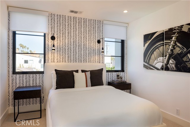 Detail Gallery Image 18 of 33 For 304 Goldenrod Ave, Corona Del Mar,  CA 92625 - 4 Beds | 3/2 Baths