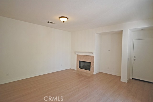 Detail Gallery Image 10 of 27 For 27444 Acacia Dr, Valencia,  CA 91354 - 3 Beds | 3 Baths