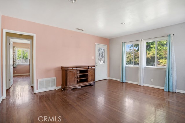 Detail Gallery Image 20 of 33 For 8153 Wisner Ave, Panorama City,  CA 91402 - 3 Beds | 2 Baths