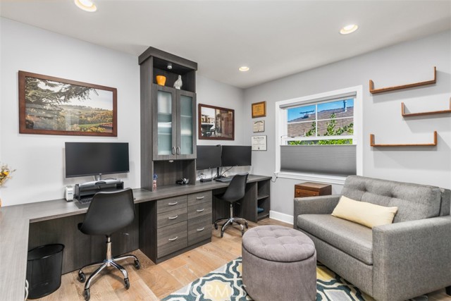 1st Level Bedroom/Office