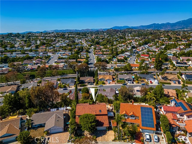 26811 Via Matador, Mission Viejo CA: https://media.crmls.org/medias/bd765620-6a6e-47f6-8dcc-ae6d544418bf.jpg