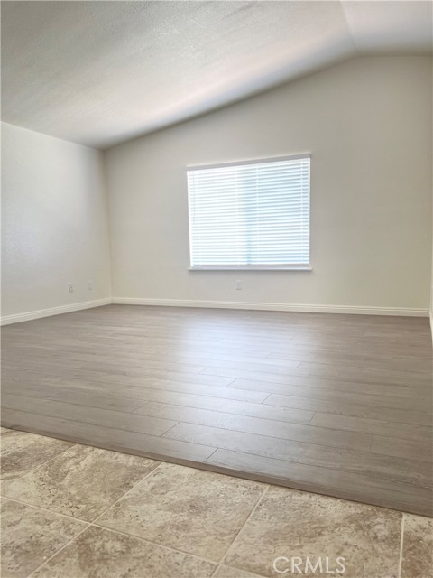 Detail Gallery Image 10 of 38 For 3025 E Avenue #1,  Palmdale,  CA 93550 - 3 Beds | 2 Baths