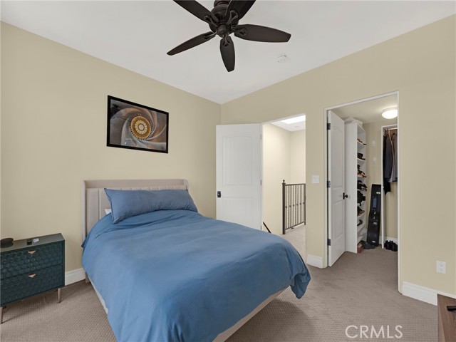 5753 White Oak Avenue, Encino CA: https://media.crmls.org/medias/bd788d88-4f35-4ffa-a6d8-96d99d40e126.jpg