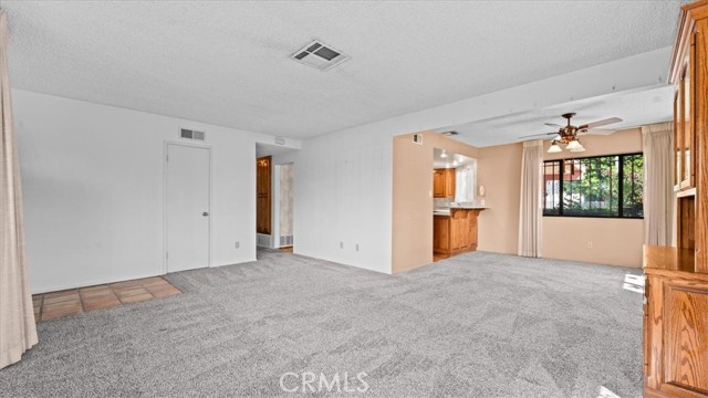 Detail Gallery Image 4 of 42 For 27196 10th Street, Highland,  CA 92346 - 3 Beds | 2 Baths