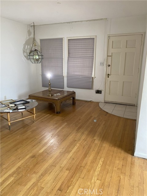 2345 El Sol Avenue, Altadena CA: https://media.crmls.org/medias/bd78ea0e-e978-4483-bb8f-8fef4caaec41.jpg