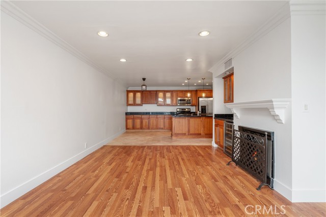 Detail Gallery Image 4 of 33 For 911 N Kings Rd #319,  West Hollywood,  CA 90069 - 1 Beds | 1 Baths