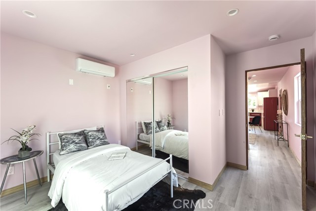 5606 White Oaks Avenue, Encino CA: https://media.crmls.org/medias/bd7ad071-2c21-411a-8b8e-d2dfb4fa12c5.jpg