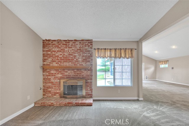 Detail Gallery Image 11 of 49 For 15288 Laguna Ct, Chino Hills,  CA 91709 - 4 Beds | 2 Baths