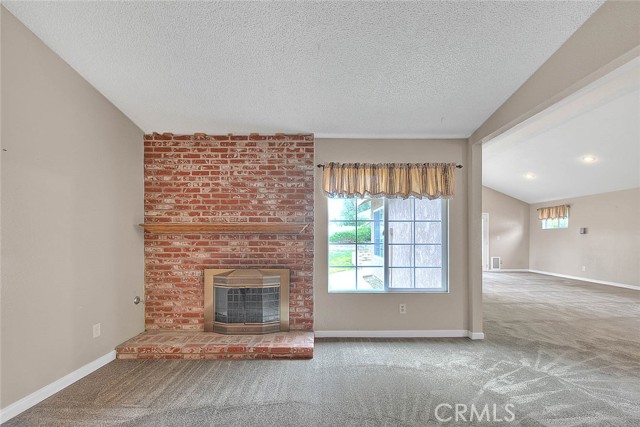 Detail Gallery Image 11 of 49 For 15288 Laguna Ct, Chino Hills,  CA 91709 - 4 Beds | 2 Baths