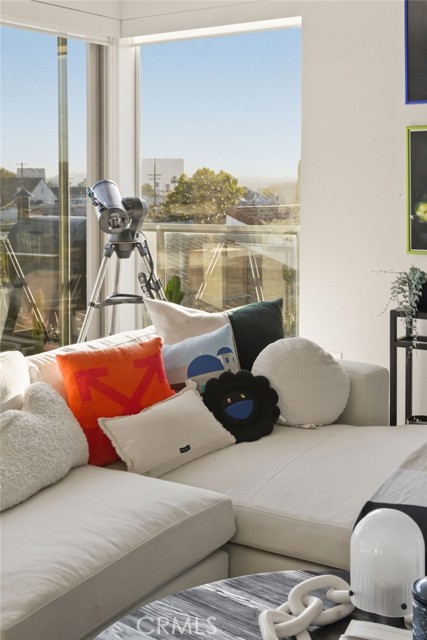 Detail Gallery Image 7 of 61 For 518 E Windsor #305,  Glendale,  CA 91205 - 2 Beds | 2 Baths