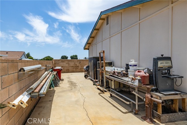655 Shasta Way, Beaumont CA: https://media.crmls.org/medias/bd7cd26d-0f3e-418c-92e3-1c2da7c1106a.jpg