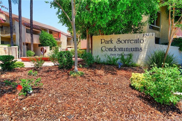 Detail Gallery Image 1 of 11 For 23401 Park Sorrento #48,  Calabasas,  CA 91302 - 3 Beds | 2 Baths