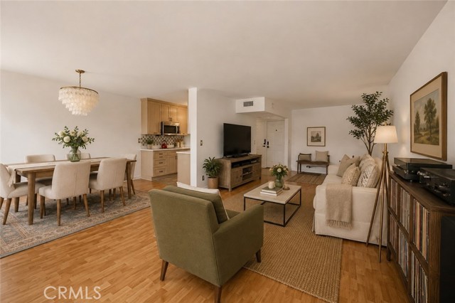 2 Bed Home for Sale in Sherman Oaks, California