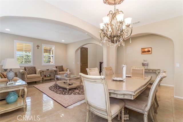 Detail Gallery Image 6 of 54 For 24824 Carbon, Valencia,  CA 91354 - 4 Beds | 3/1 Baths