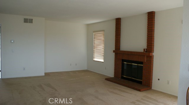 Detail Gallery Image 7 of 19 For 17474 Crestlake Ln, Riverside,  CA 92503 - 4 Beds | 2/1 Baths