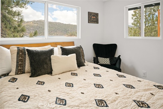 Detail Gallery Image 42 of 71 For 827 Penninsula, Big Bear Lake,  CA 92315 - 3 Beds | 2 Baths