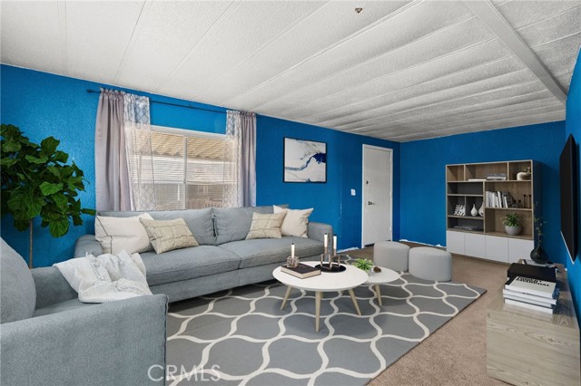 Detail Gallery Image 3 of 23 For 308 Nita Ln, Bakersfield,  CA 93308 - 2 Beds | 2 Baths