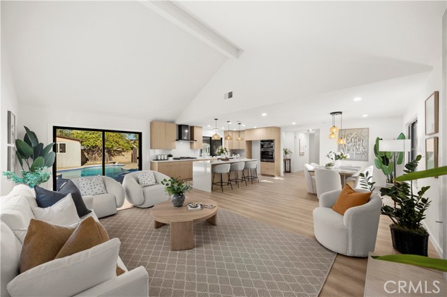 4700 Emerald Avenue, La Verne CA: https://media.crmls.org/medias/bd81010f-3157-42e3-bbcd-1f7167c0d655.jpg