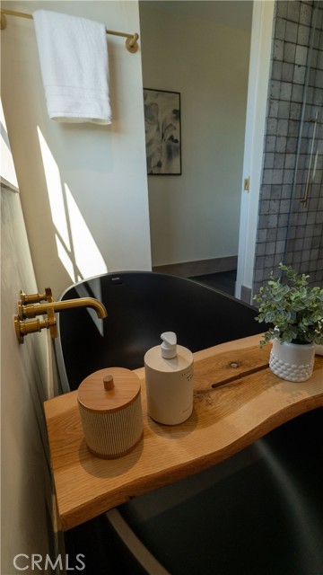 Detail Gallery Image 23 of 24 For 519 Narcissus Ave, Corona Del Mar,  CA 92625 - 3 Beds | 3 Baths