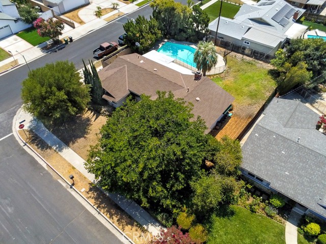 17142 Tuba Street, Northridge CA: https://media.crmls.org/medias/bd81cba7-31ba-40ea-af1e-3fe55b544a49.jpg