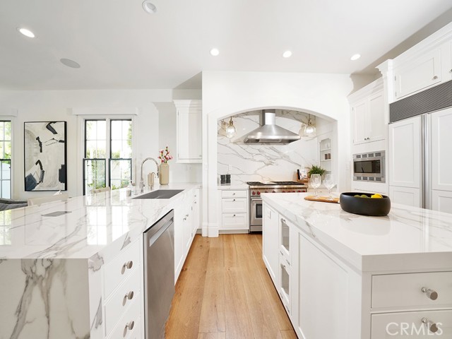 Detail Gallery Image 25 of 62 For 17 Crooked Stick Dr, Newport Beach,  CA 92660 - 5 Beds | 5/1 Baths