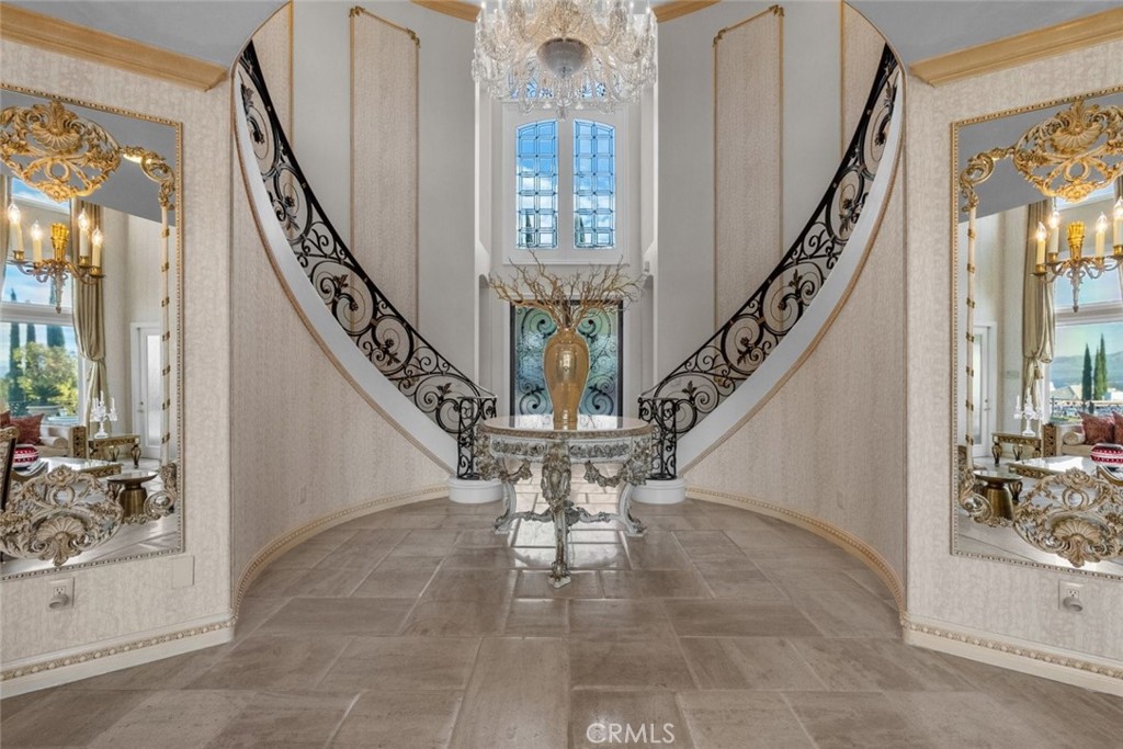 https://media.crmls.org/medias/bd822e76-9c5b-4ffb-bf0f-3655873d2618.jpg?preset=X-Large