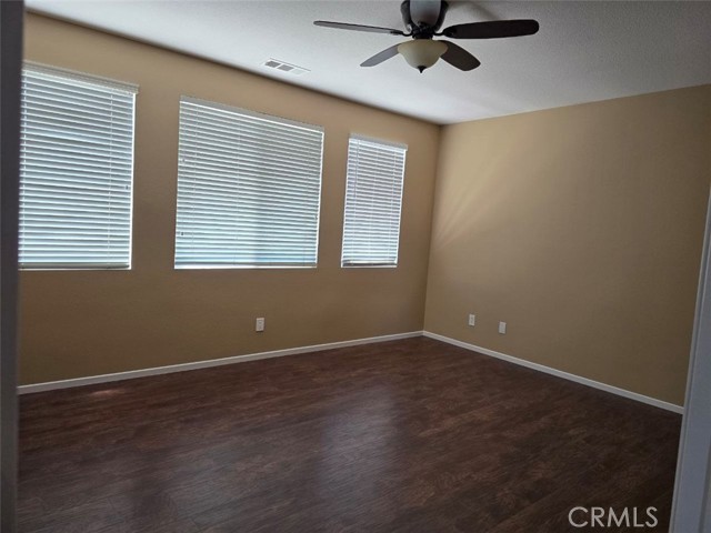 27513 Stanford Drive, Temecula CA: https://media.crmls.org/medias/bd82b1f5-a840-4ce7-a2e0-e0627a055b1c.jpg