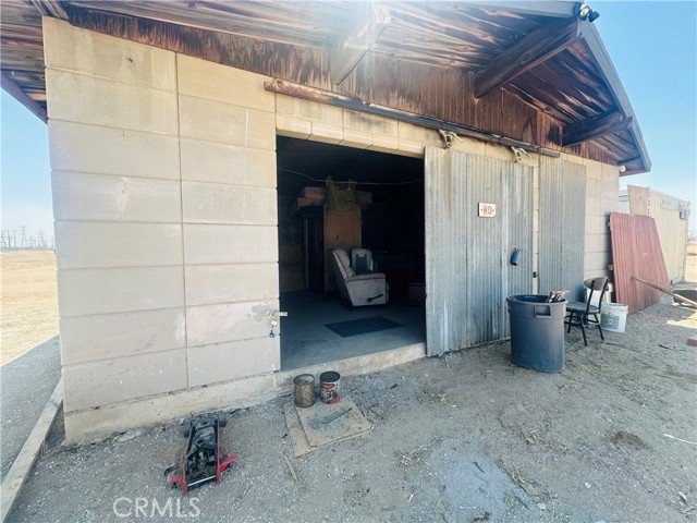 13454 Gabriel Road, Victorville CA: https://media.crmls.org/medias/bd83745b-0da4-46de-9247-f0d7951b1fee.jpg