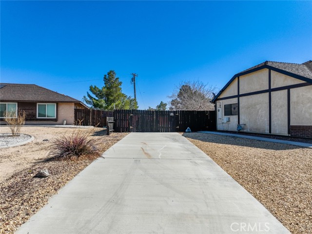 Detail Gallery Image 54 of 65 For 13889 Olathe Rd, Apple Valley,  CA 92307 - 5 Beds | 2/1 Baths