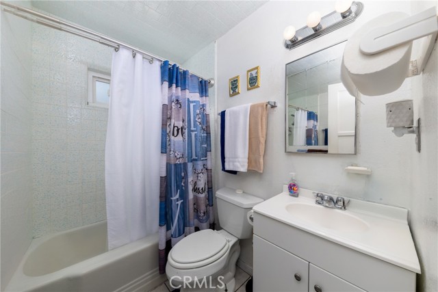 Detail Gallery Image 17 of 30 For 2002 N Salinas Ave, Los Angeles,  CA 90059 - 2 Beds | 1 Baths