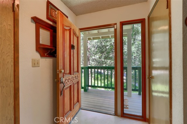 Detail Gallery Image 6 of 37 For 7743 Black Pine Way, Fish Camp,  CA 93623 - 3 Beds | 2 Baths