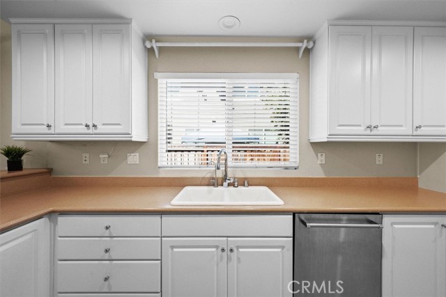 Detail Gallery Image 16 of 46 For 22528 Canal Cir, Grand Terrace,  CA 92313 - 3 Beds | 2/1 Baths