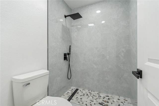 Detail Gallery Image 27 of 32 For 1157 Fallbrook Dr, Corona,  CA 92878 - 4 Beds | 2 Baths
