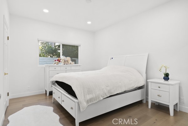 Detail Gallery Image 33 of 67 For 9514 Oakridge Pl, Chatsworth,  CA 91311 - 6 Beds | 6 Baths